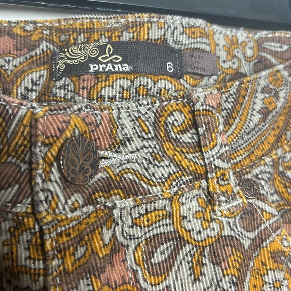 Prana | Retro Corduroy Orange & Brown Patterned Skinny Pants | Fitted Low Rise - Picture 6 of 10